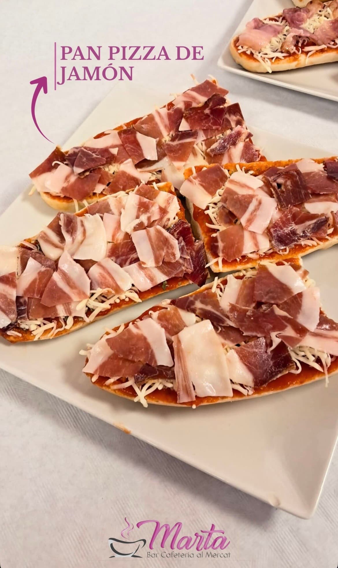Pan pizza de jamón